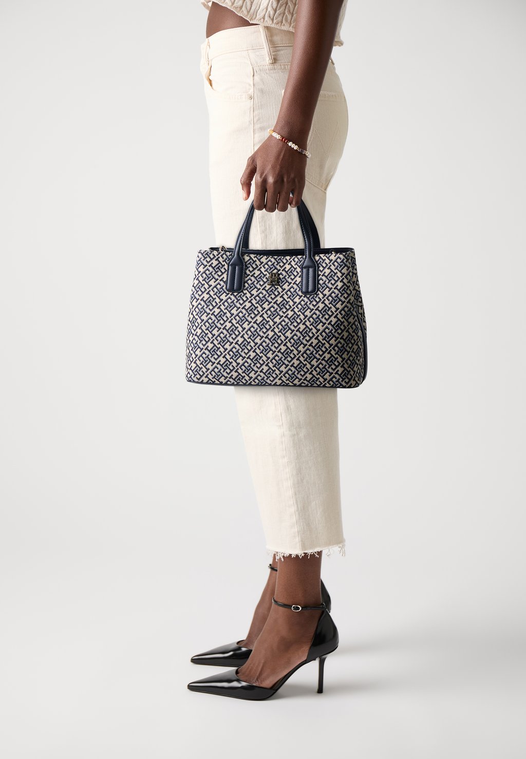

Сумка SATCHEL Tommy Hilfiger, синий