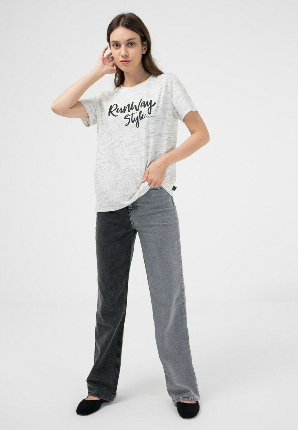 

Футболка с принтом SHORT SLEEVE BRZ Collection, кремовый