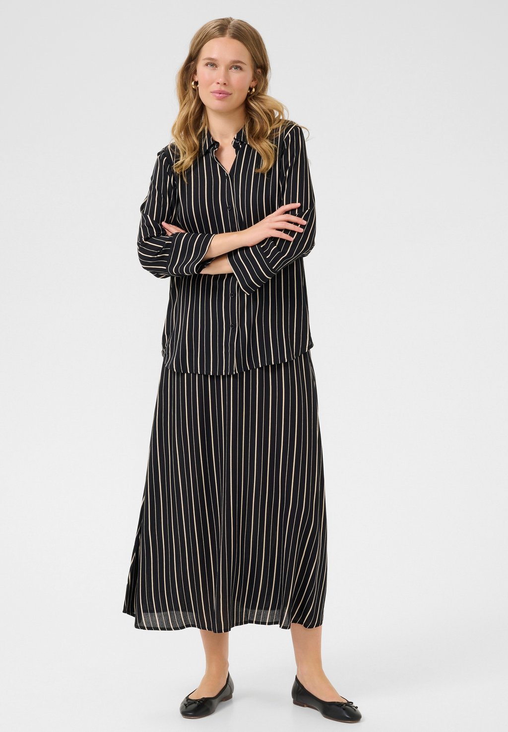 

Рубашка KALUNA WITH CROPPED SLEEVES Kaffe, черный