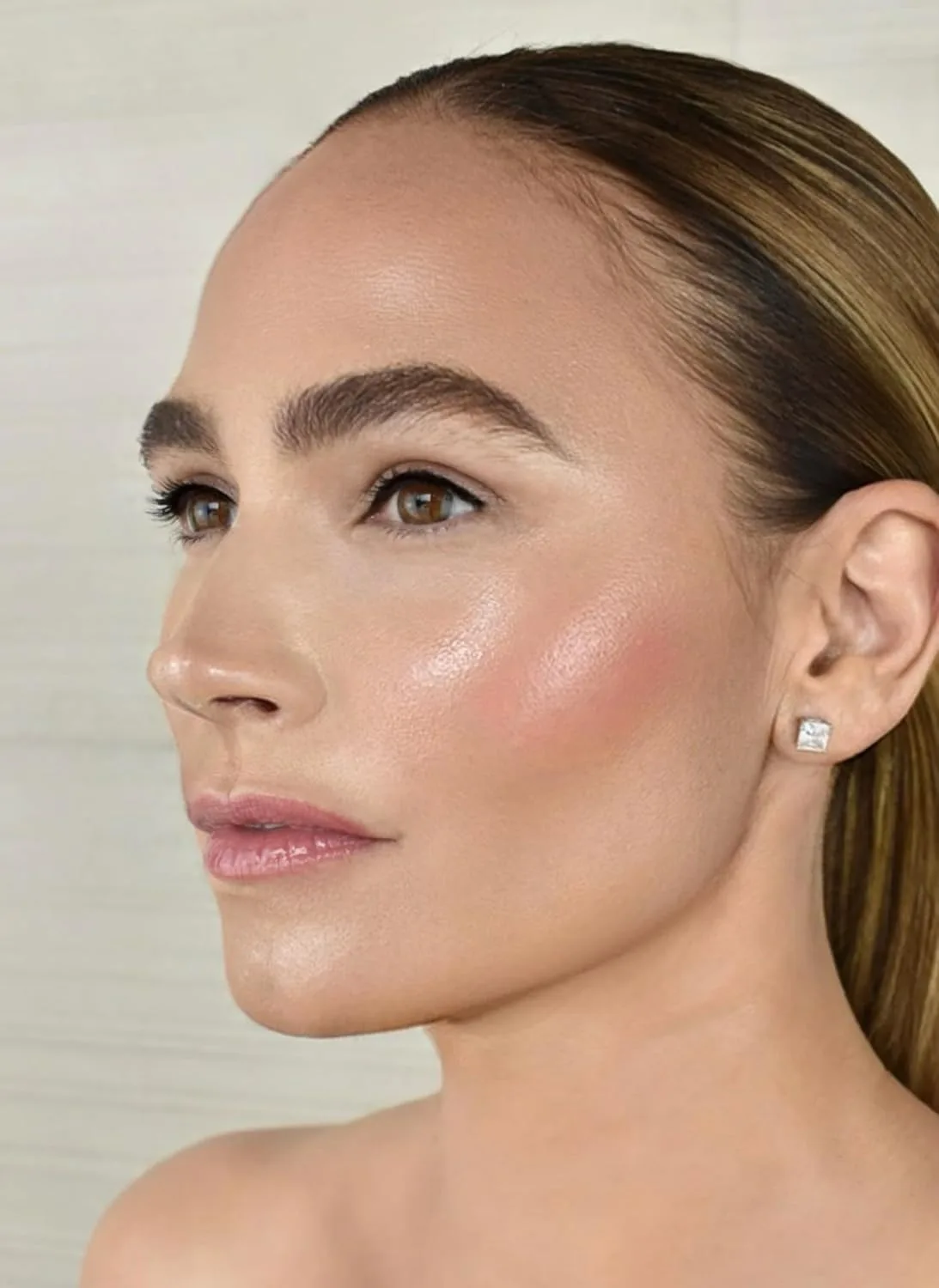 MĒTIER Creme Fresh Tint для щек и губ - осветляет и увлажняет, позволяет наслаивать цвет - кремовая, легко растушевываемая и стойкая формула для сияющего, влажного финиша. Le Metier De Beaute., Toujours — фото 3