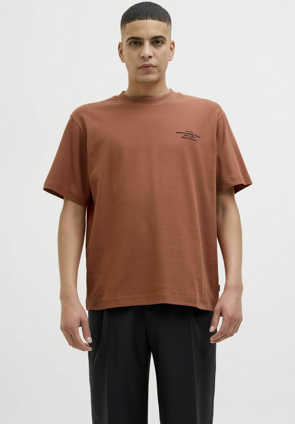 

Футболка с принтом JPRBLACHAD BRANDING CREW NECK Jack & Jones PREMIUM, темно-красный