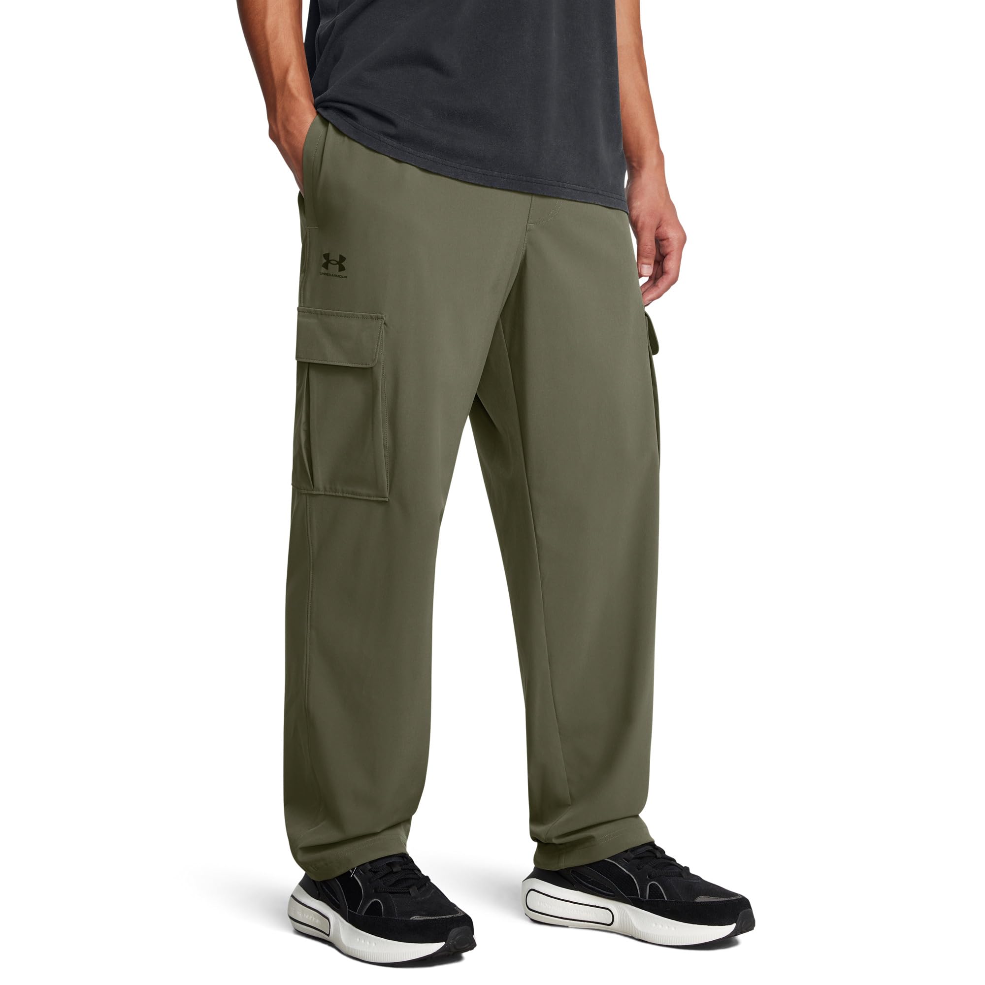 

Брюки Under Armour Vibe Woven Cargo Pants, цвет Marine OD Green/Black