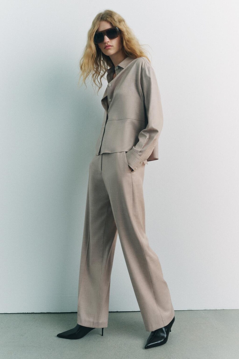 

Струйная рубашка с отстрочкой ZARA, песочный