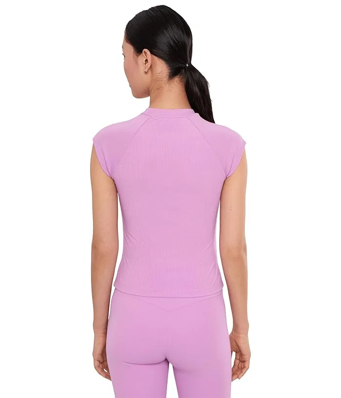 Футболка Nike Sportswear Chill Knit Rib с коротким рукавом, Light Magenta/Sail — фото 4