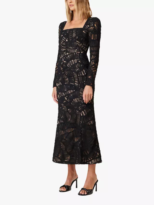 

Платье Elliatt Addison Midi, цвет black/multi