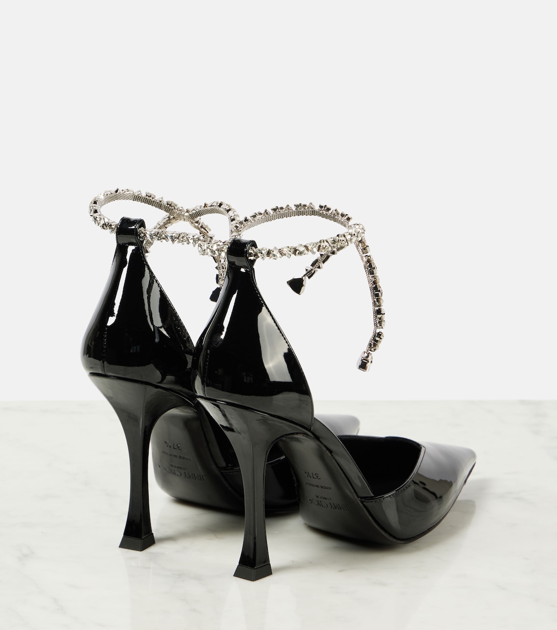 Туфли-лодочки Stevie 100 из лакированной кожи с декором Jimmy Choo, черный — фото 2