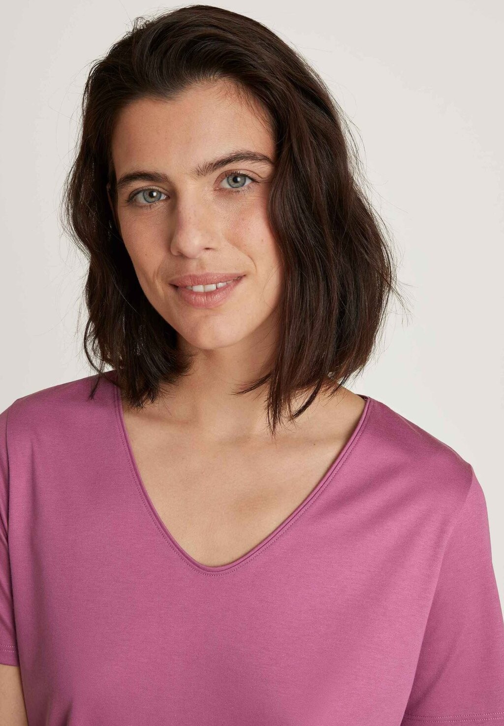

Верх пижамы KURZARM- V-NECK Calida, темно-фиолетовый