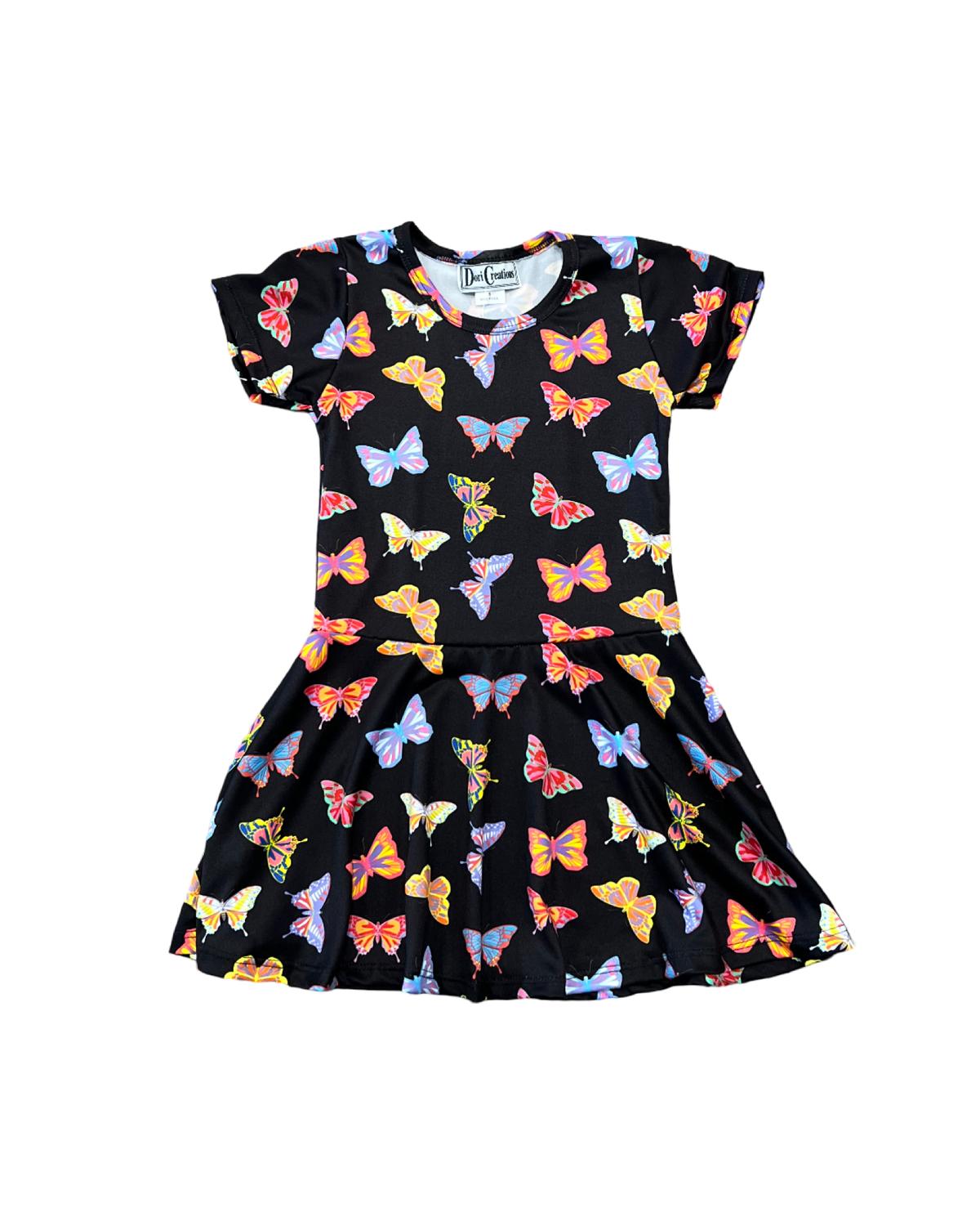 

Dori Creations Детское платье с короткими рукавами и бабочками, разноцветное