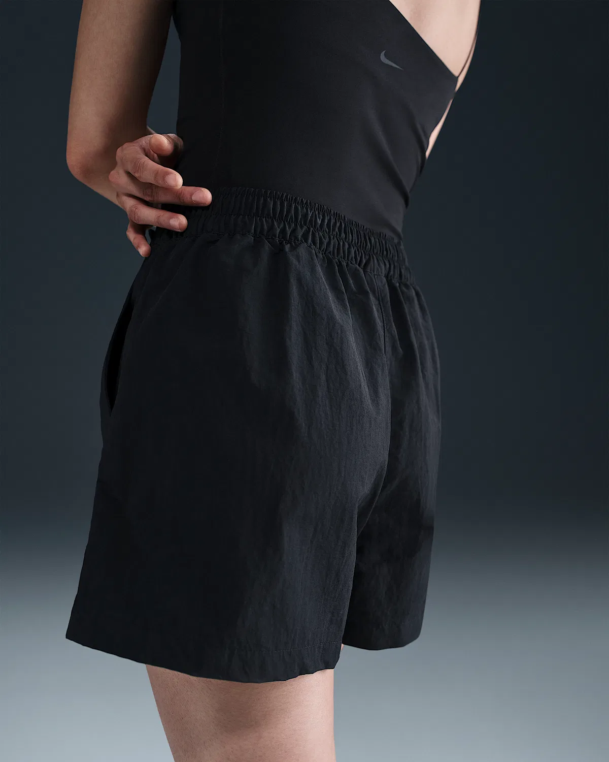 Женская юбка-шорты Nike Sportswear Essential, Black/White — фото 3