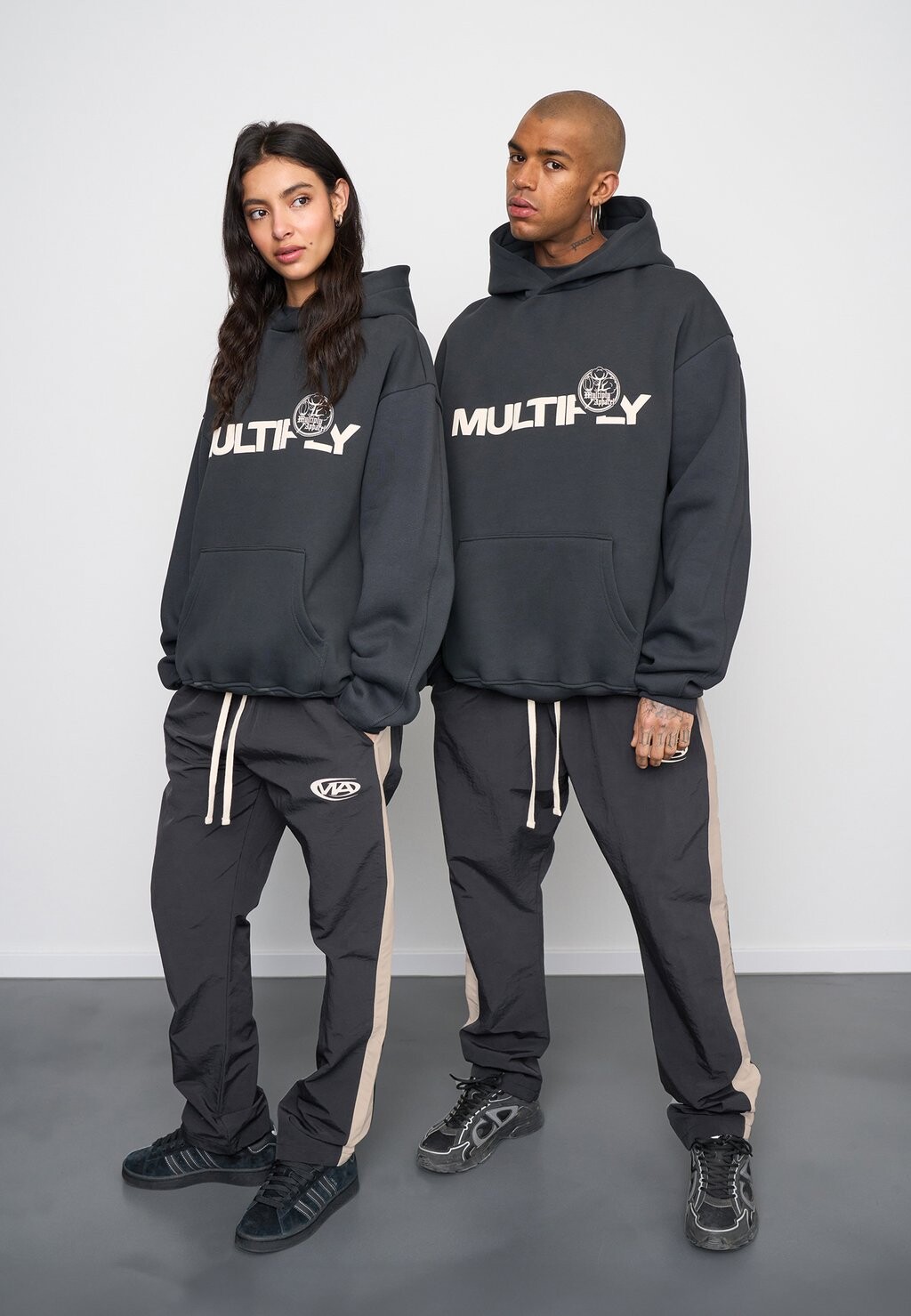 

Толстовка с капюшоном VINTAGE Multiply Apparel, антрацит