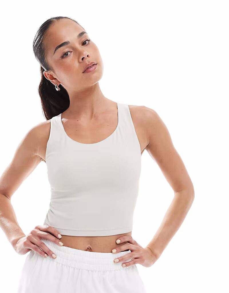 

Бюстгальтер-топ Adidas Training All Me со средней поддержкой, бежевого цвета Adidas Performance