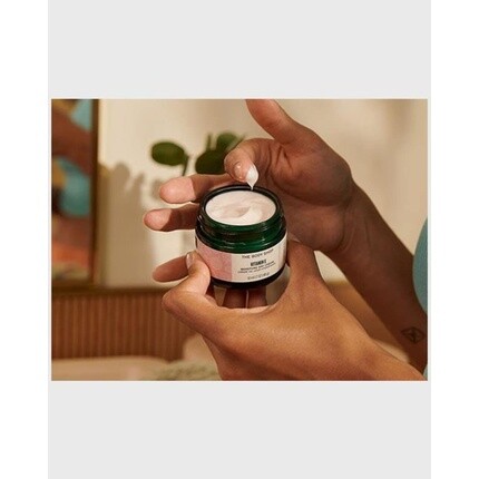 Увлажняющий крем с витамином Е 50 мл для всех типов кожи, The Body Shop — фото 2