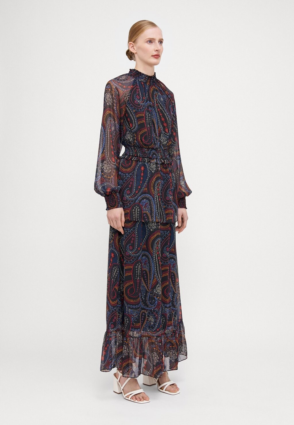 

Платье макси VMMILLA HIGH NECK SMOCK DRESS Vero Moda Tall, черный