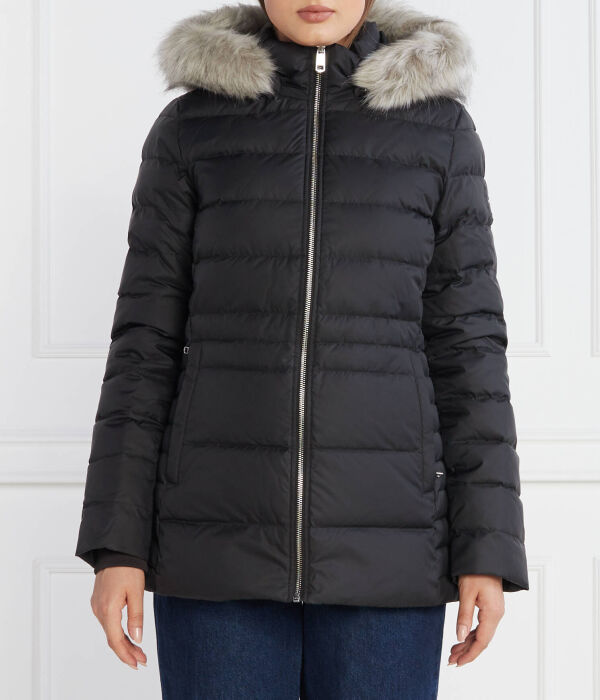 

Пуховик Tommy Hilfiger с мехом, черный