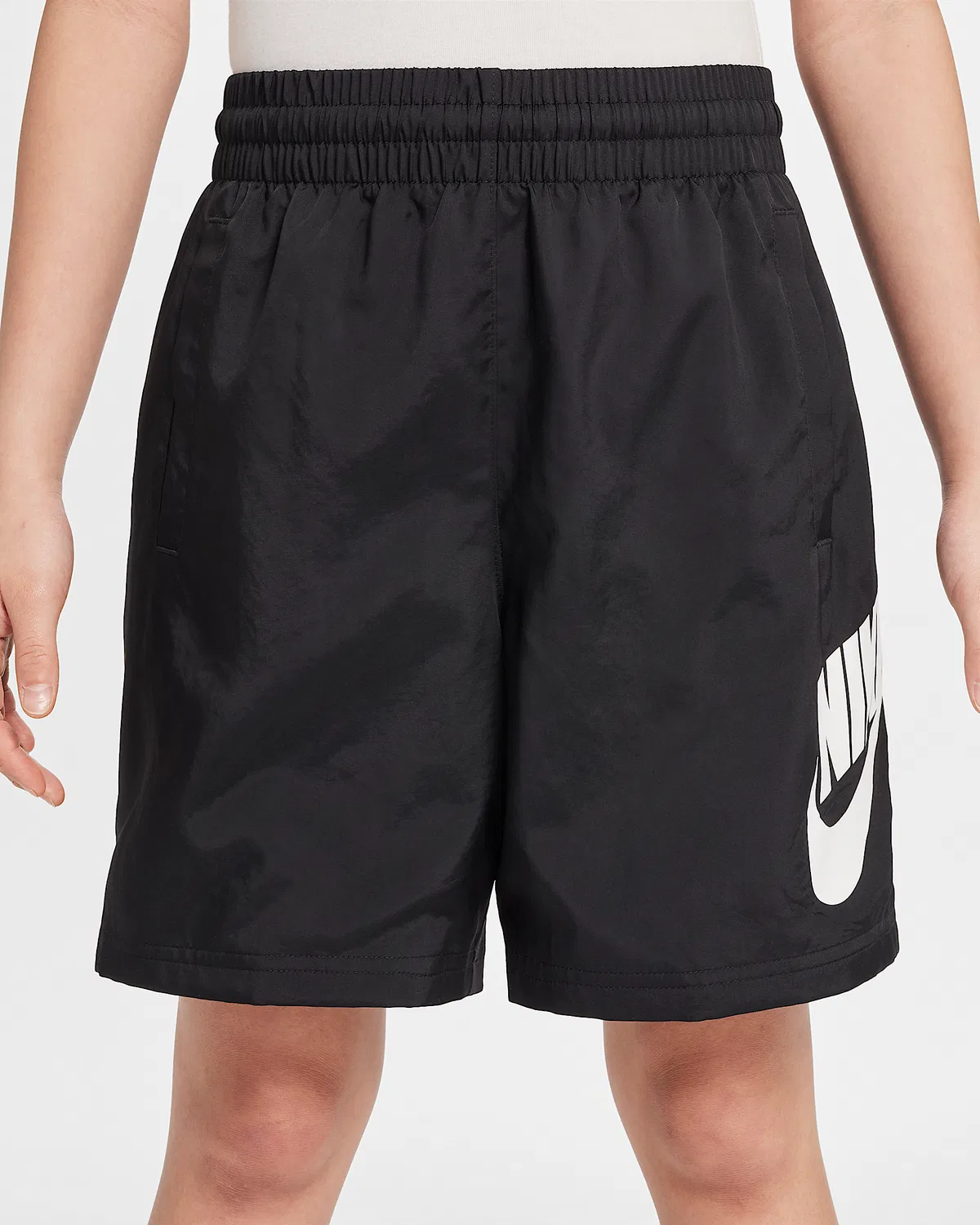 Детские шорты Nike Sportswear Club 6" Woven, Black/White — фото 3
