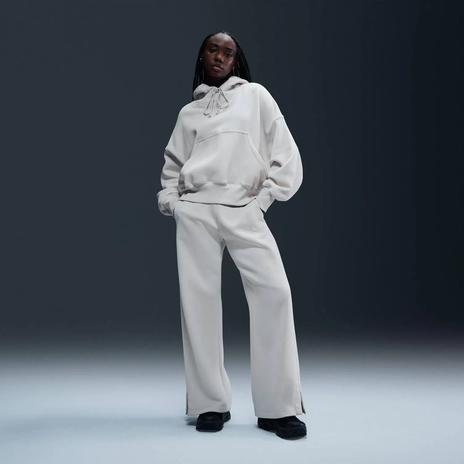 Худи женское оверсайз Nike W Nsw Phnx Flc Oos Po, цвет Lt Orewood Brn/Sail — фото 4