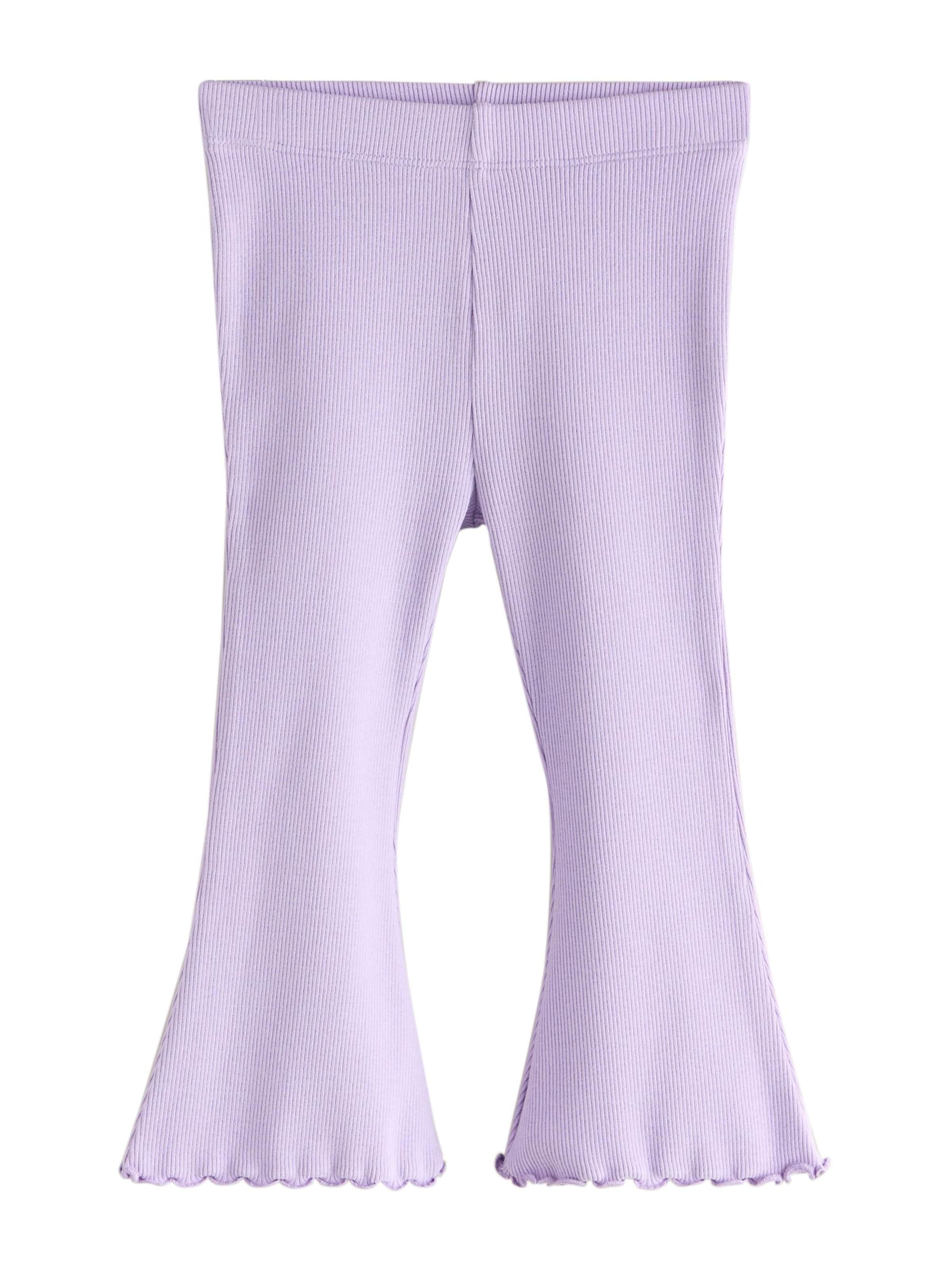 

Next Лавандовые леггинсы с расклешенным низом