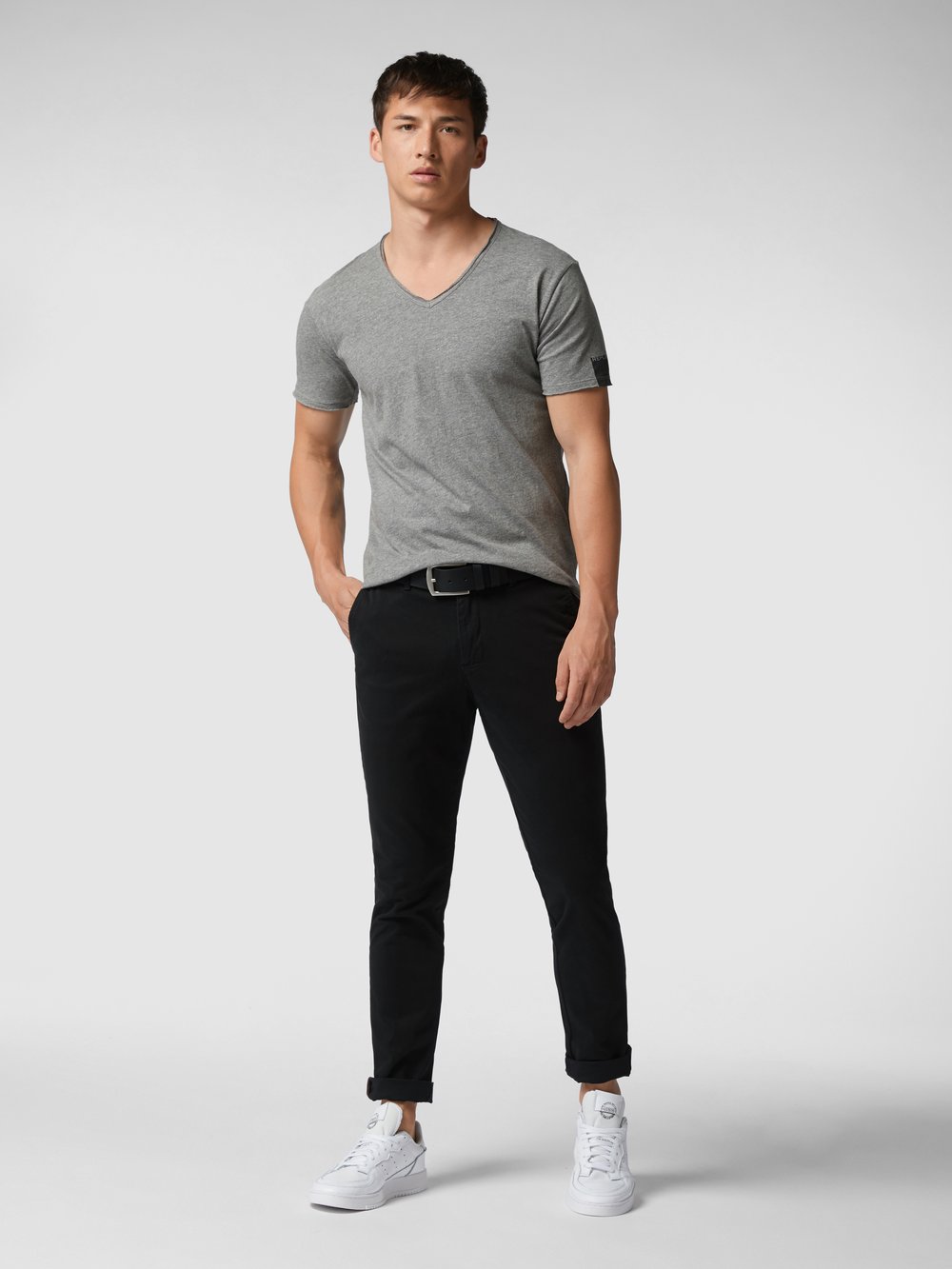 

Облегающие брюки-чиносы с эластичной отделкой Jack & Jones, черный