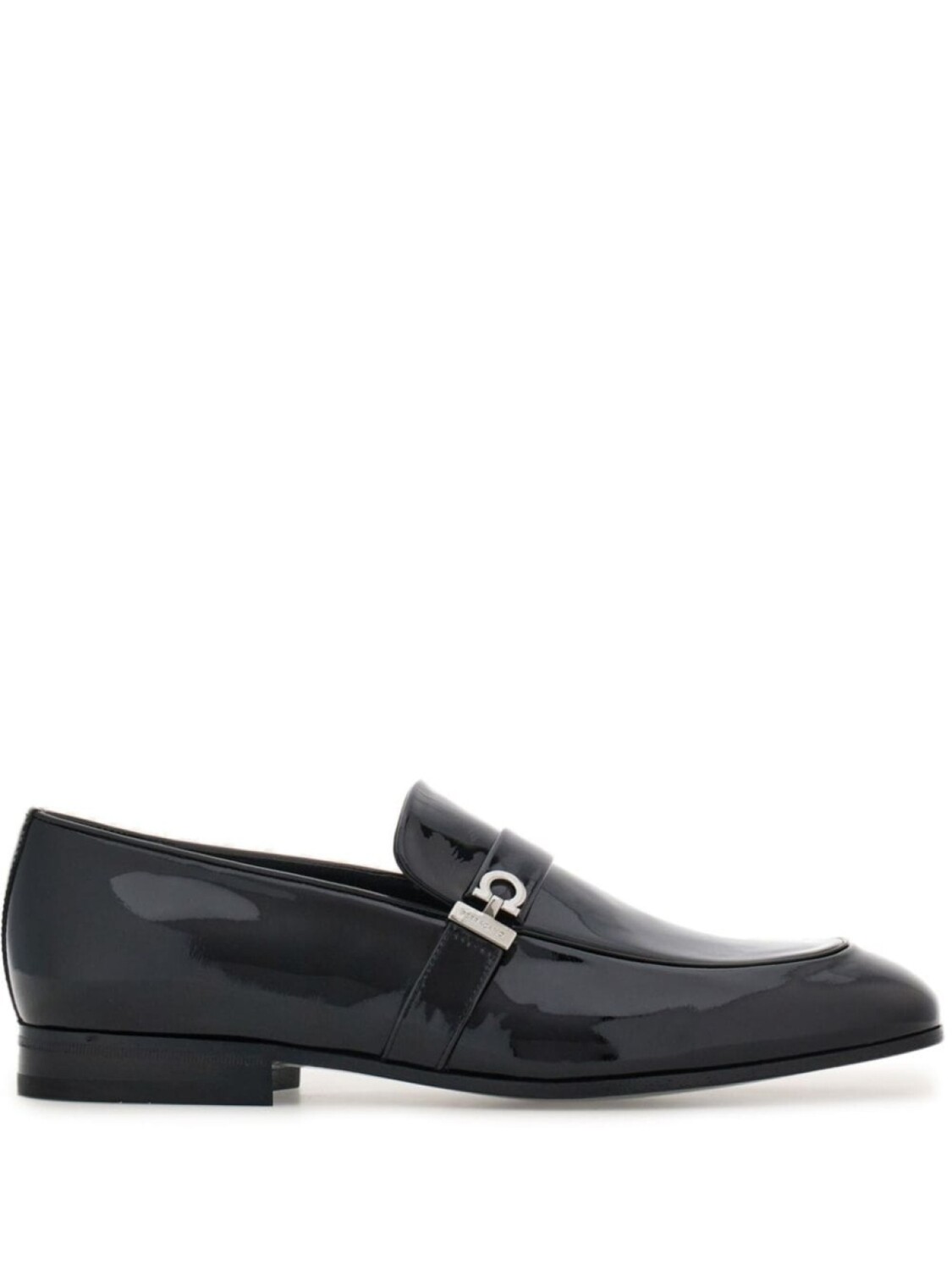 

Ferragamo лакированные лоферы с декором Gancini, черный