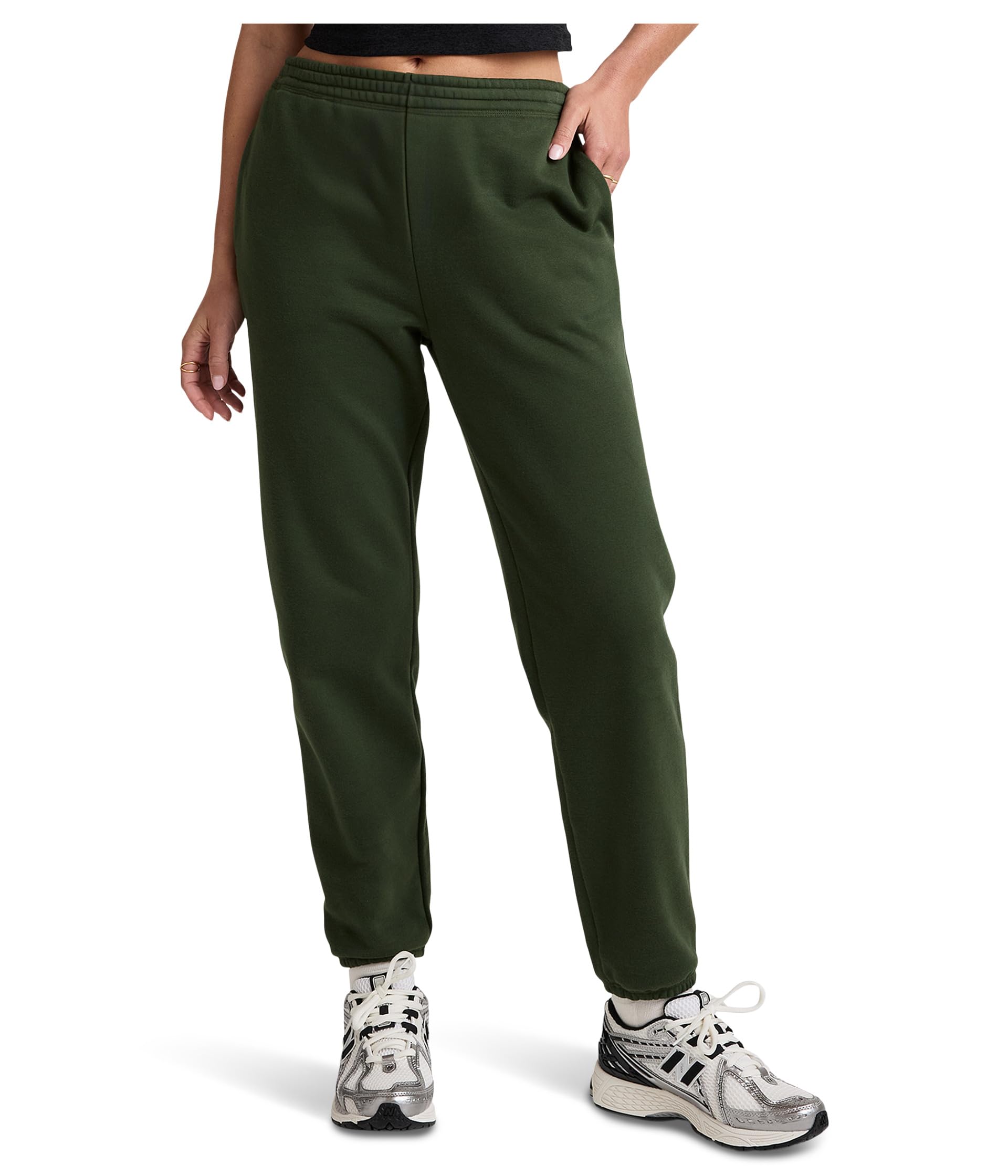 

Брюки Beyond Yoga On The Go Joggers, цвет Dark Olive