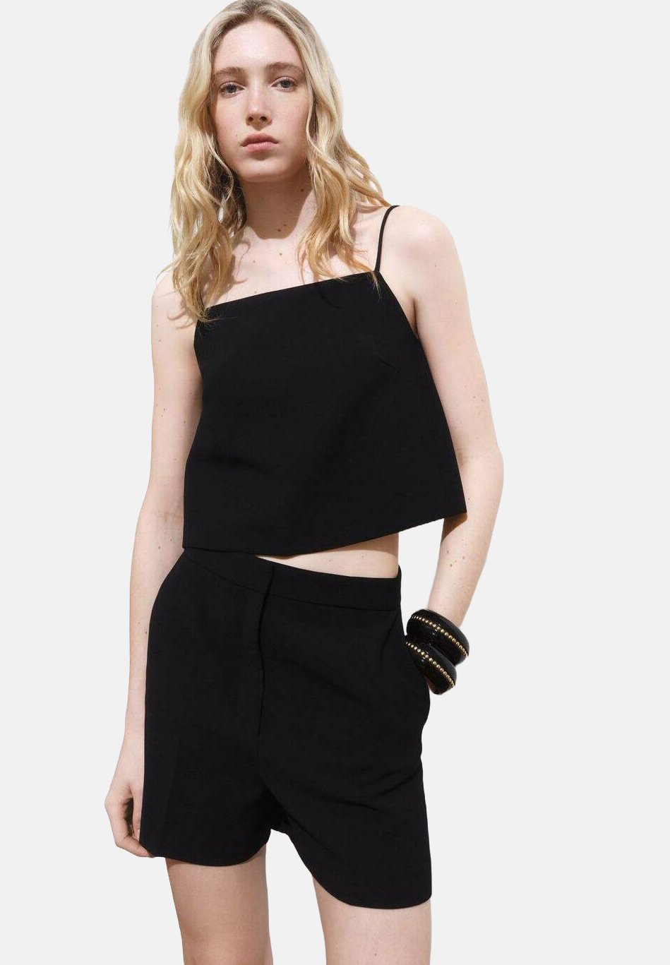 

Топ BUTTONED CROP Mango, черный
