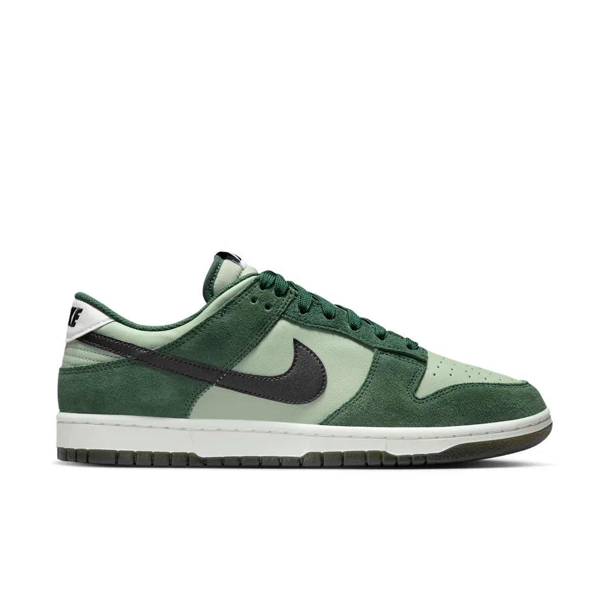Мужские кроссовки Dunk Low Retro SE Nike, зеленый — фото 3