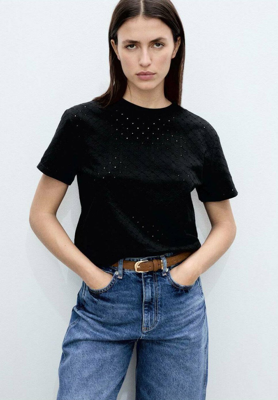 

Футболка с принтом JAZMIN Mango, черный