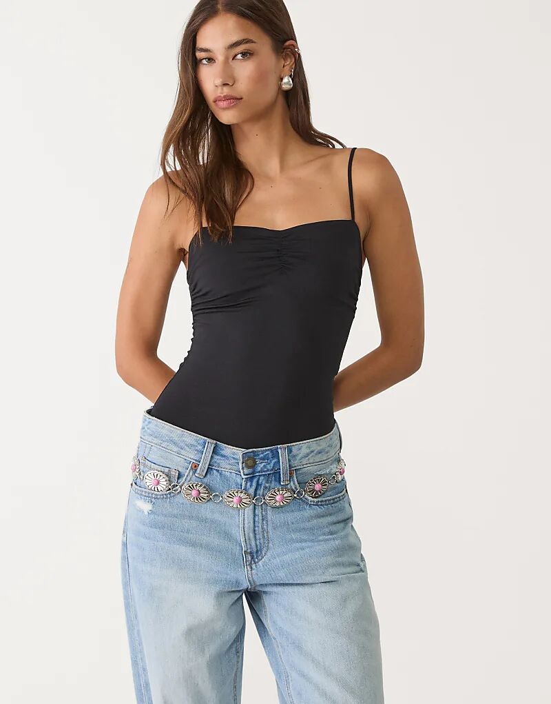 

Боди Stradivarius на бретелях со сборками, черного цвета