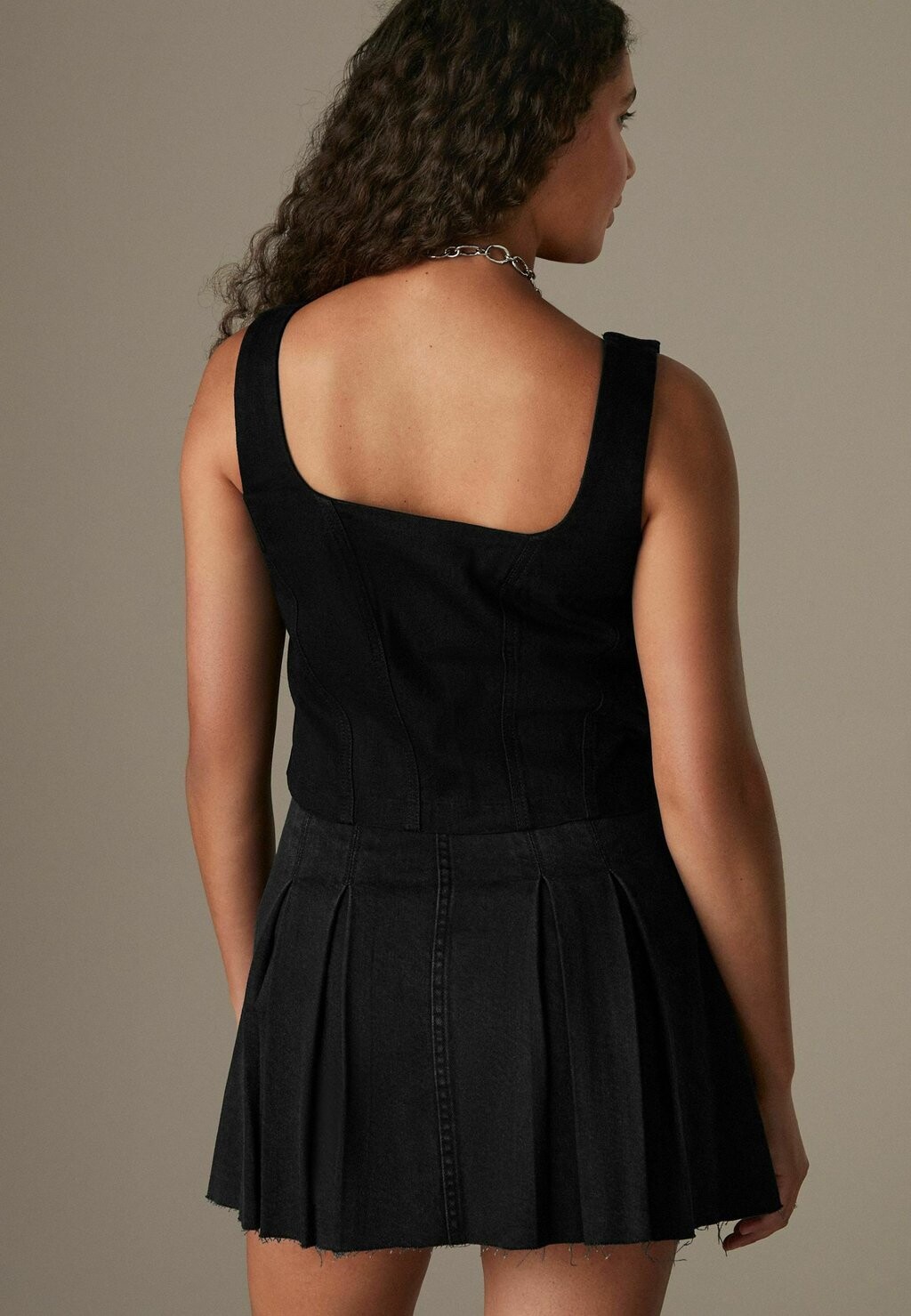 

Блуза SEAMED REGULAR FIT Next, черный