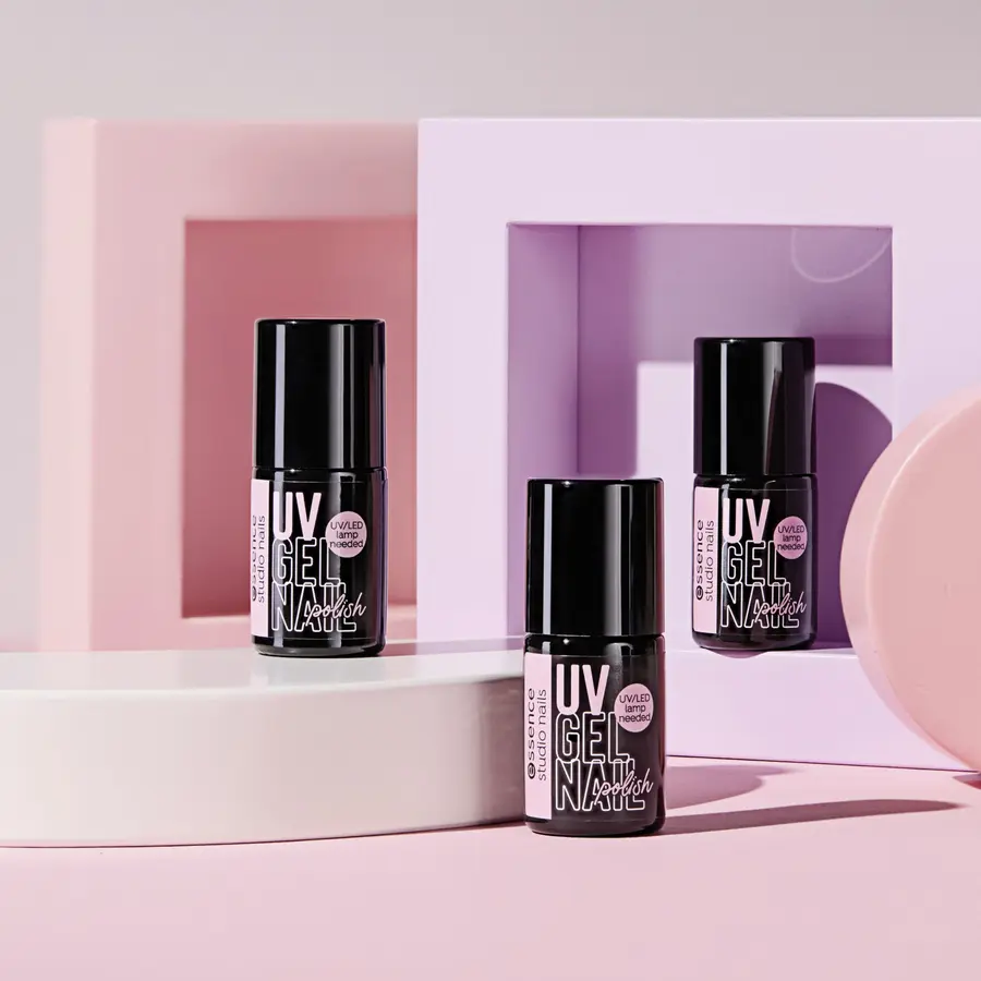 УФ-лак для ногтей essence UV GEL NAIL polish 02 ROSY future — фото 3