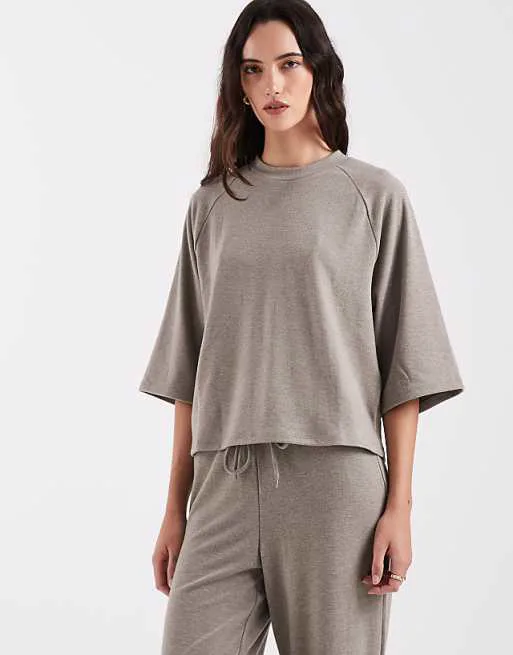 

Светло-коричневая футболка свободного кроя ONLY с мягкой текстурой, Коричневый, Светло-коричневая футболка свободного кроя ONLY с мягкой текстурой