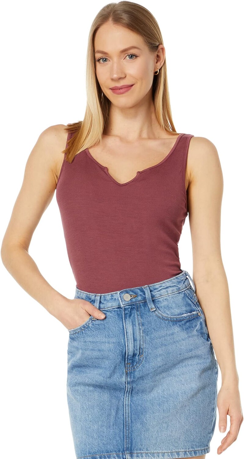 

Майка LAmade Notch Ribbed Tank Top in 2x1 Modal Rib, цвет Spanish Villa