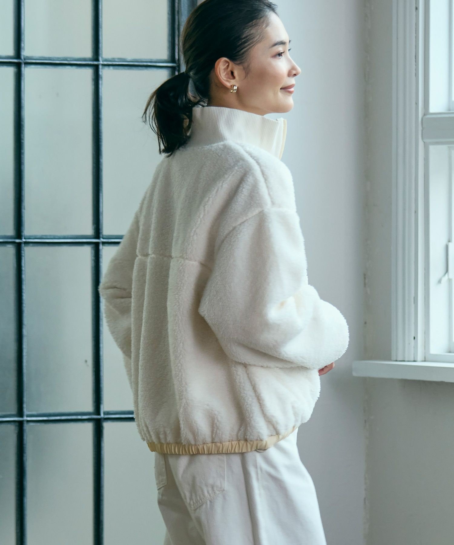 Куртка-бомбер LACOSTE Ivory, воротник-стойка, бежевый — фото 2