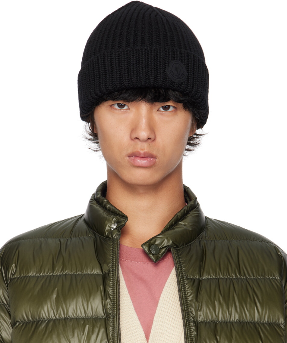 

Шерстяная шапка Moncler