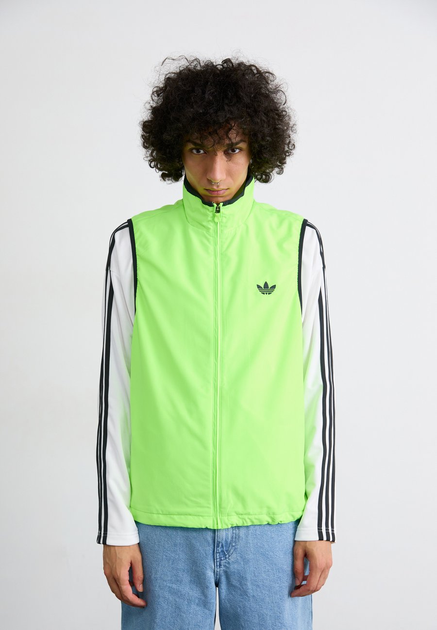 

Куртка Adidas Originals VEST, Signal Green/Black/Mint