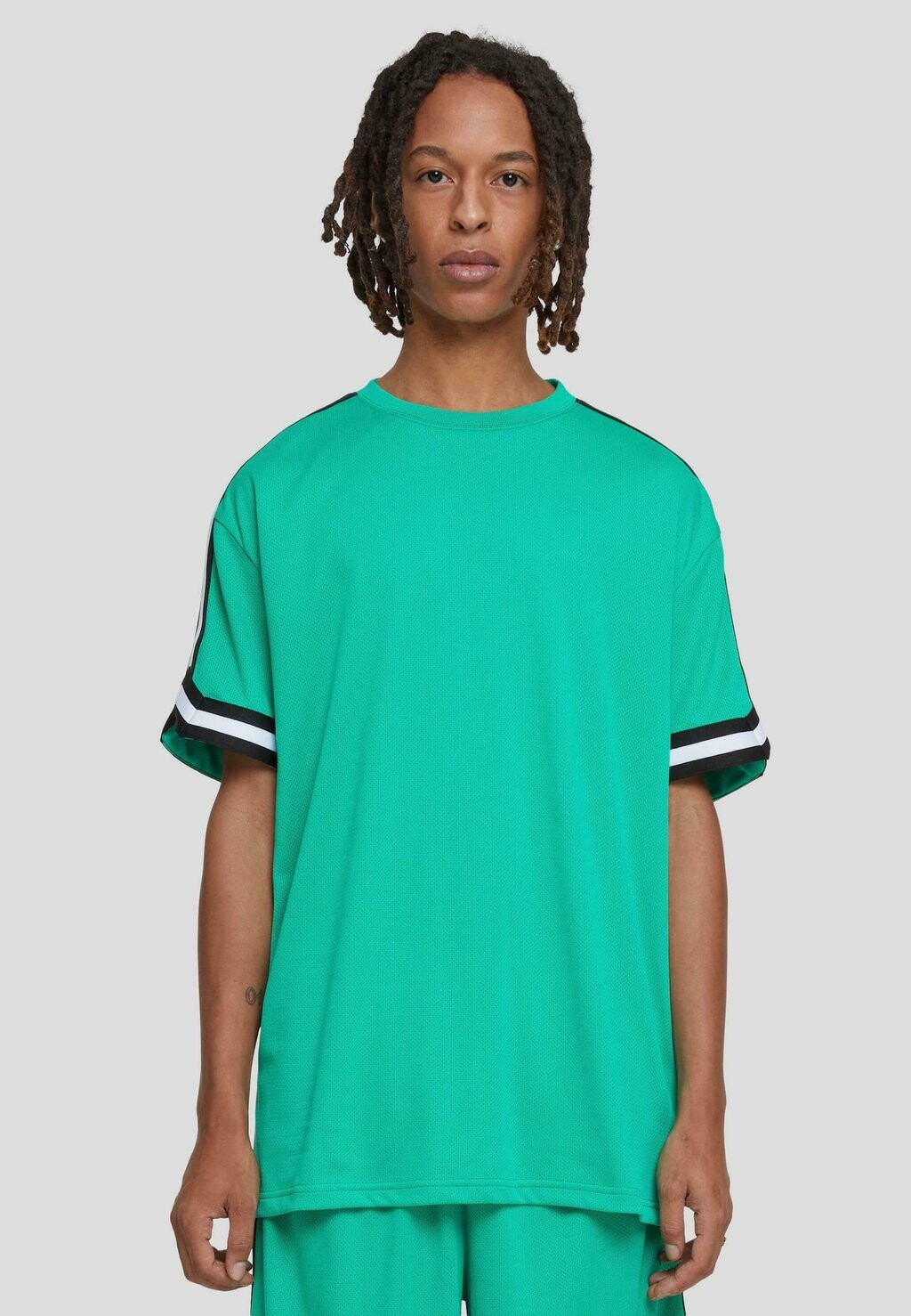 

Футболка с принтом STRIPES Urban Classics, цвет ferngreen