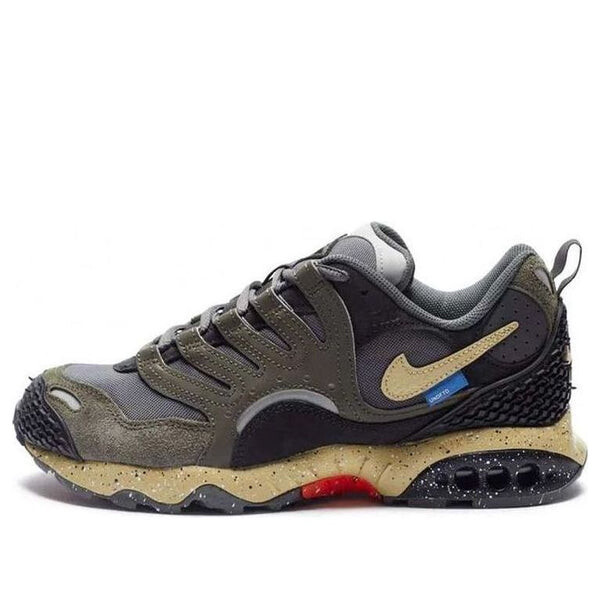 

Кроссовки x undefeated air terra humara Nike, серый