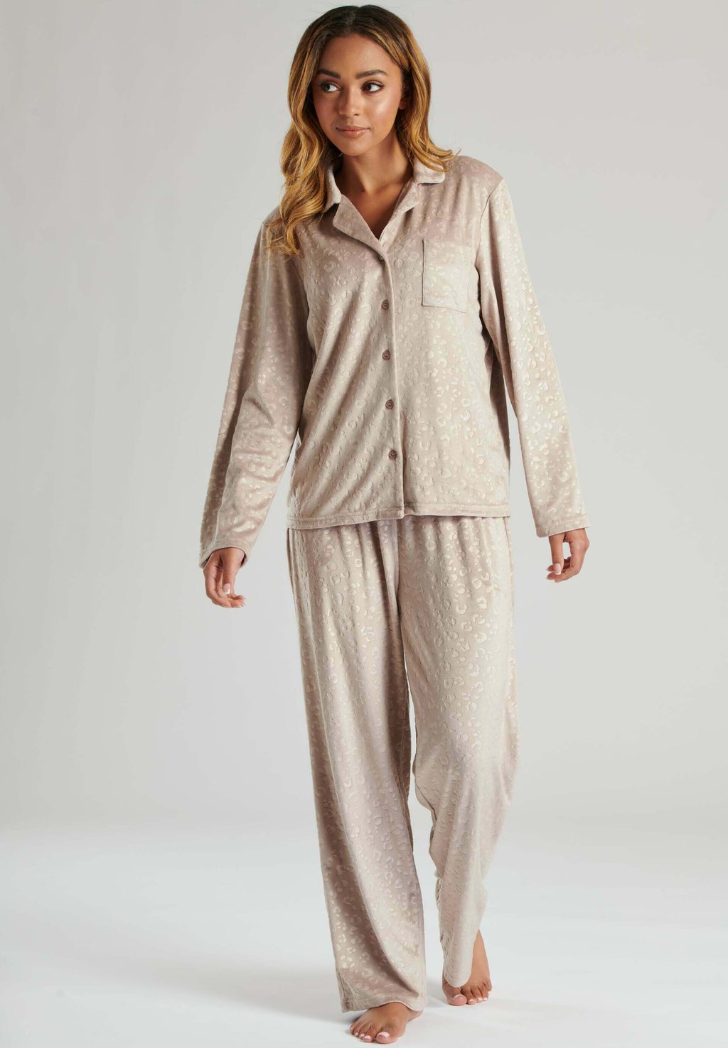 

Пижама VELOUR LONG SLEEVE BUTTONED PYJAMA SET Loungeable, серо-коричневый