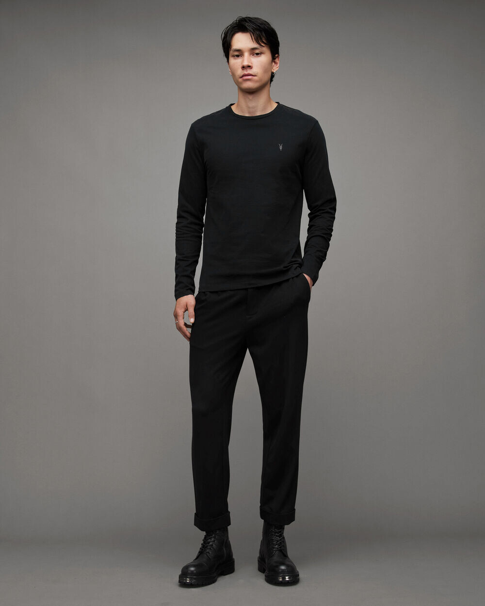 Футболка с длинными рукавами и круглым вырезом Brace Tonic AllSaints, черный как смоль — фото 3