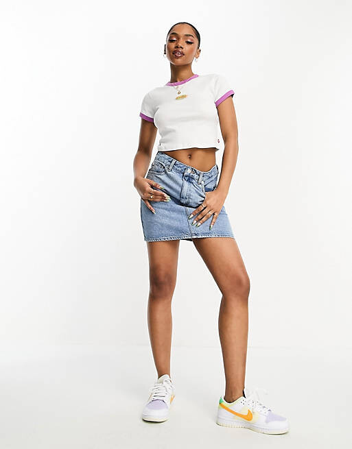 

Бело-фиолетовая укороченная футболка Levi's Ringer с логотипом на груди, Фиолетовый, Бело-фиолетовая укороченная футболка Levi's Ringer с логотипом на груди