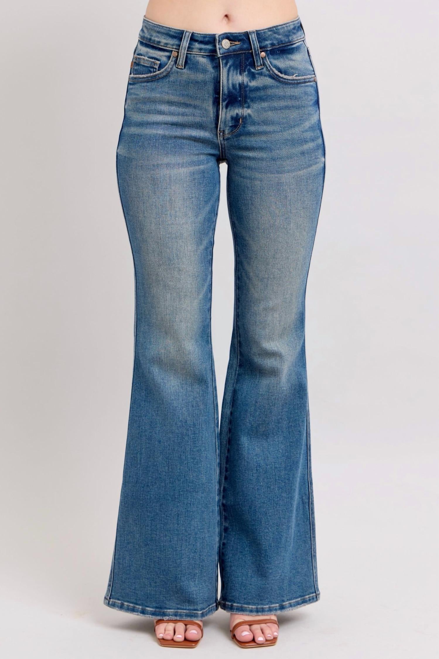 

Джинсы Vintage Wash Shield Pocket Flare, средняя степень стирки Judy Blue, цвет medium wash