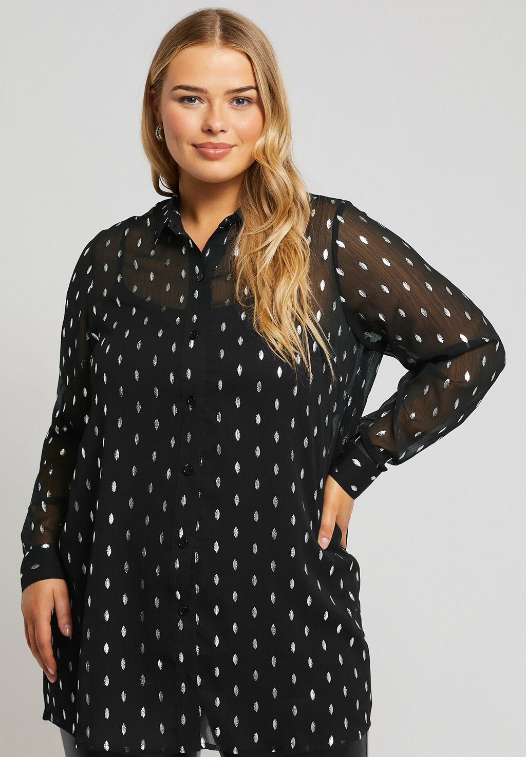

Блузка на пуговицах Yours Clothing, антрацит