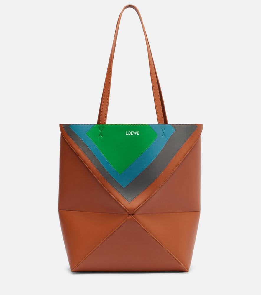 

Сумка-тоут Albers Puzzle Fold Medium из кожи Loewe, Caramel/Bright Green