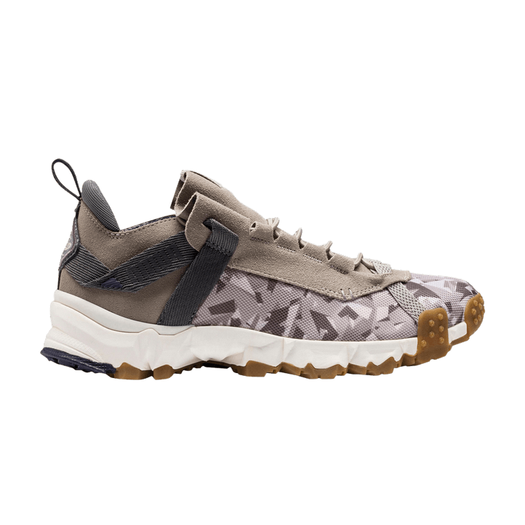 

Кроссовки Trailfox 'Camo', серый