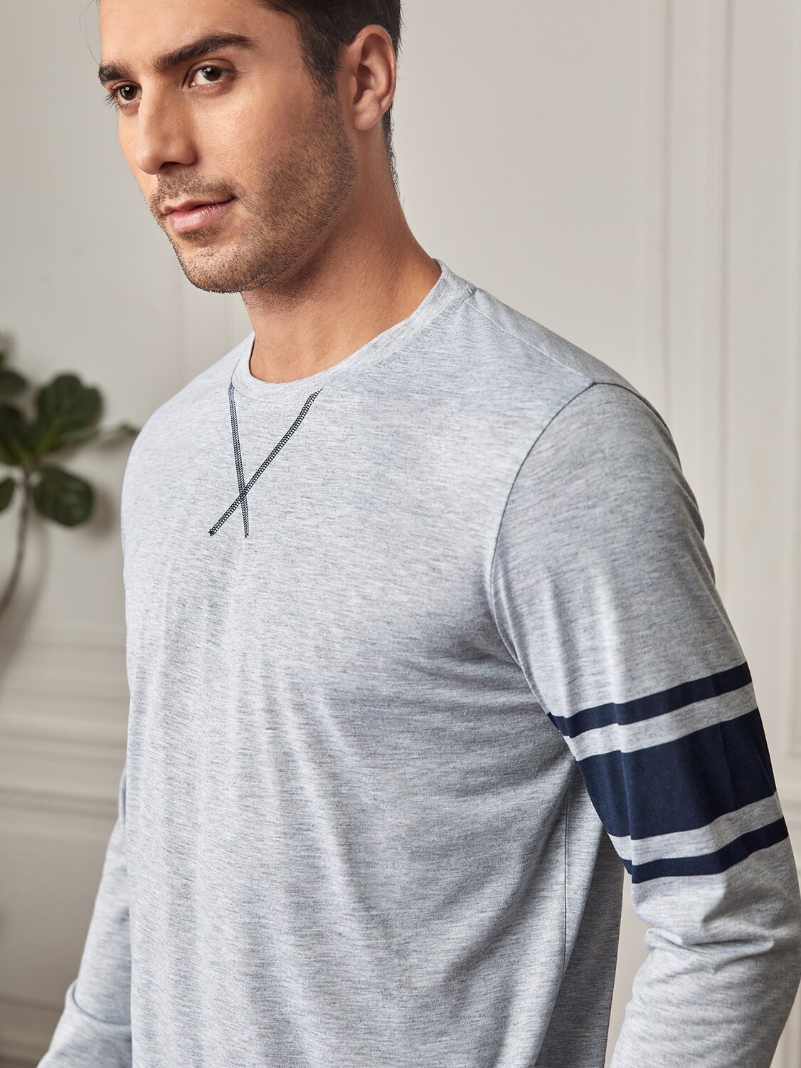 

Мужская пижама/пижама в полоску с принтом, светло-серый