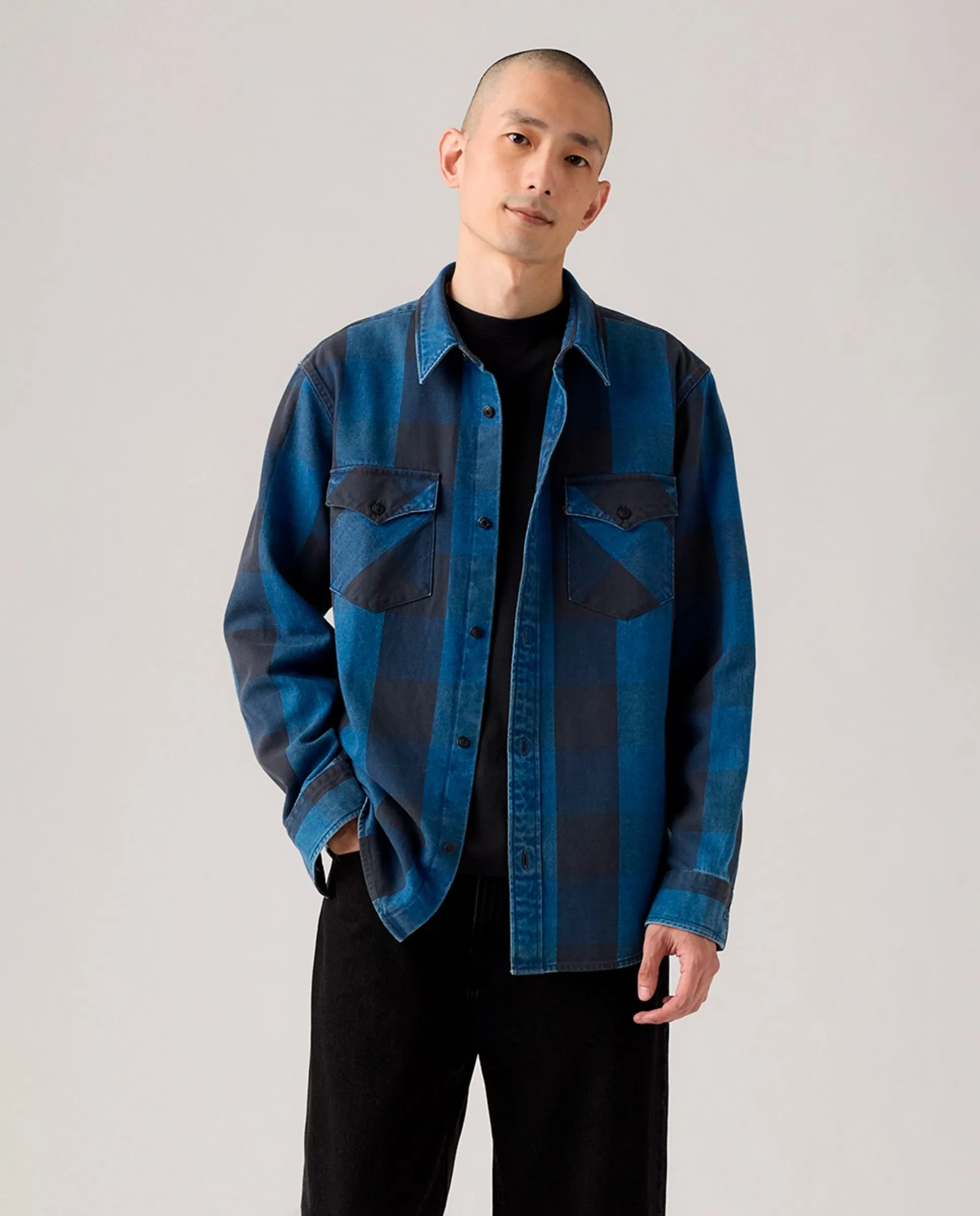

Джинсовая рубашка мужская свободного кроя с длинным рукавом Levi'S, синий