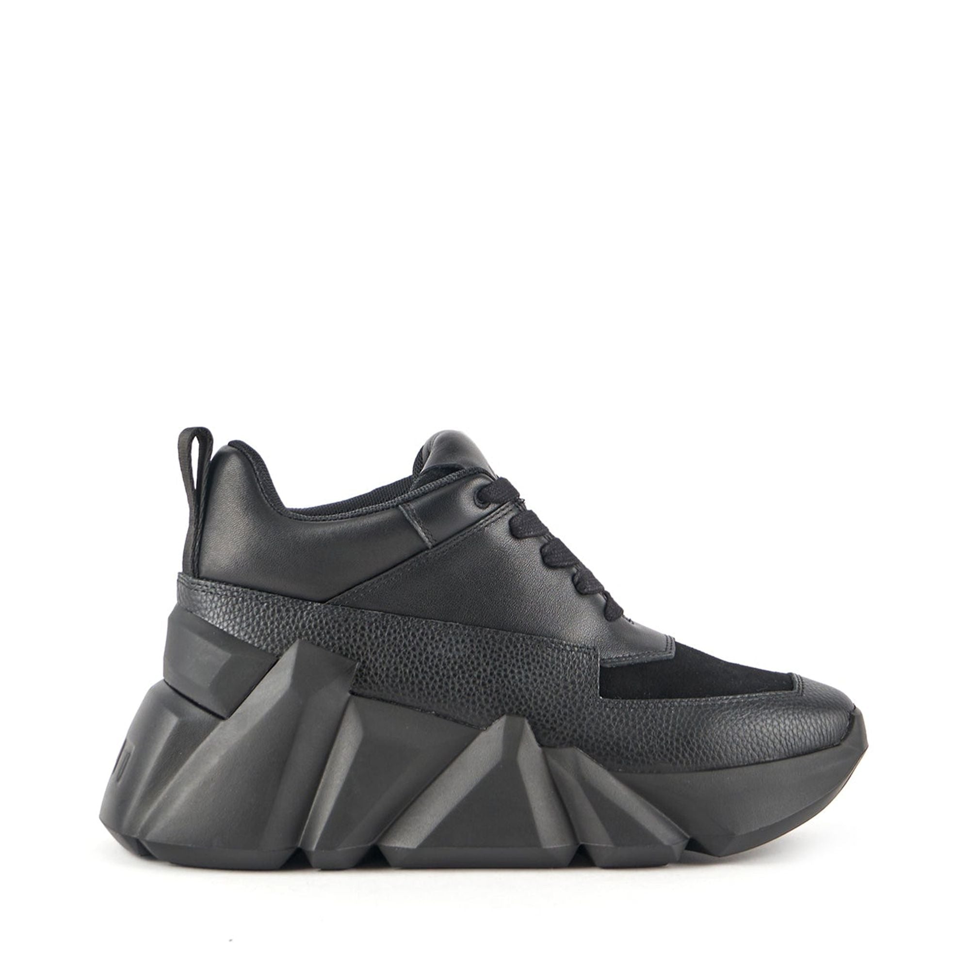 Кроссовки Space Kick Max United Nude, черный
