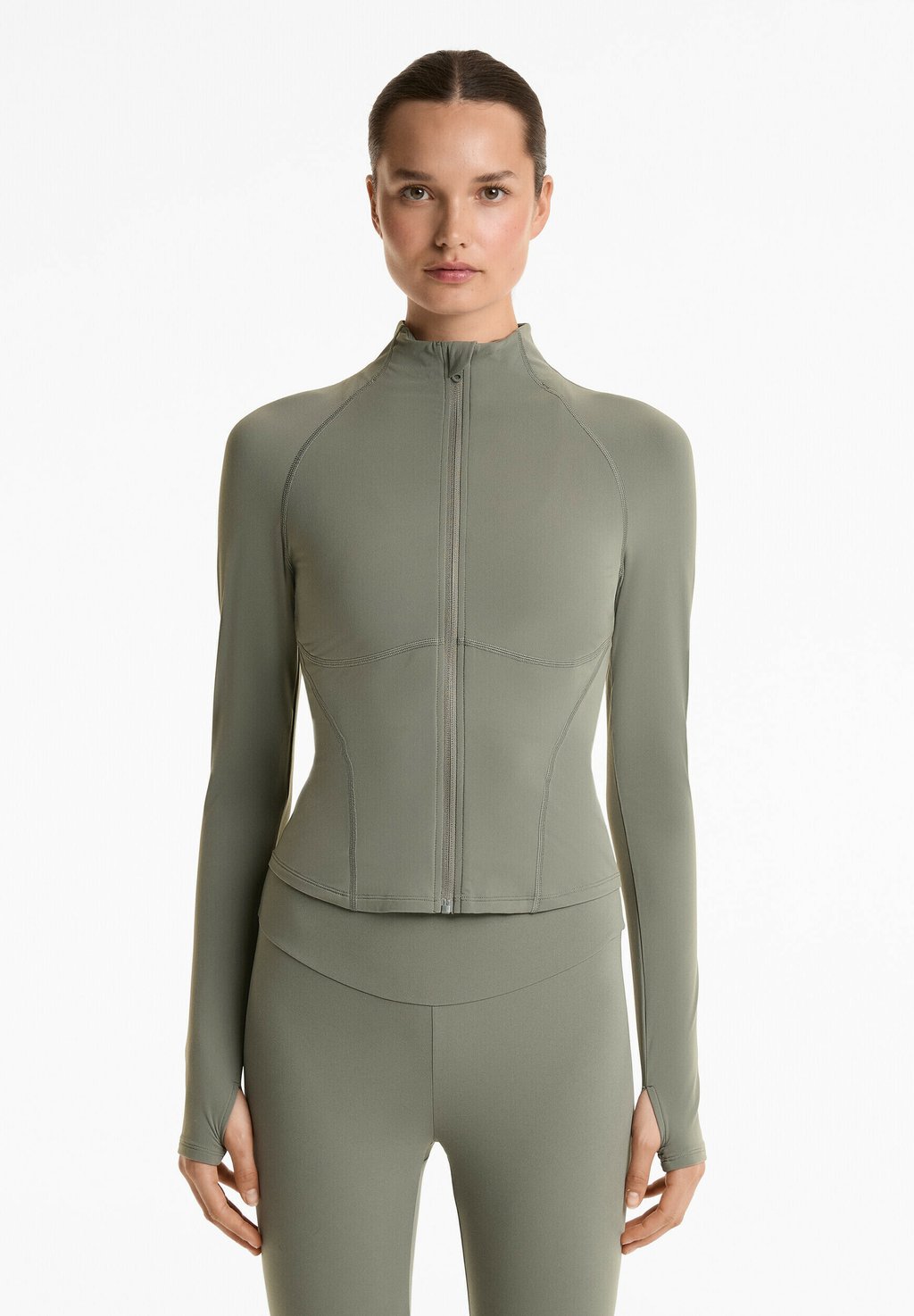 

Тренировочная куртка LIGHT WARM WITH SEAMS TECHNICAL OYSHO, хаки