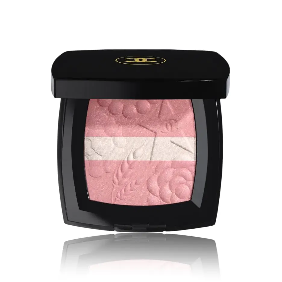 

Ограниченный выпуск 2025 Рождественский мерцающий румянец Starlight стойкий 14 г CHANEL