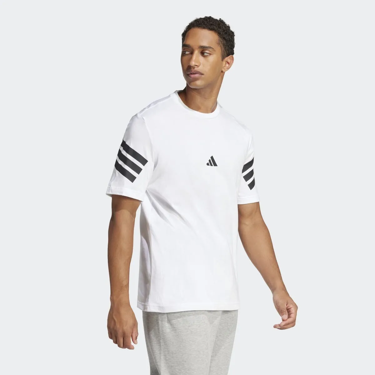 Мужская футболка Adidas Future Icons 3 полоски, белый — фото 4